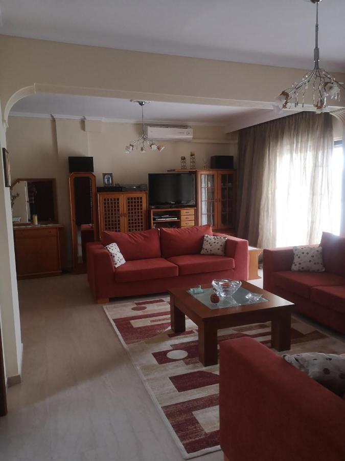 Comfortable Apartment In Kato Toumpa Tessalónica Exterior foto